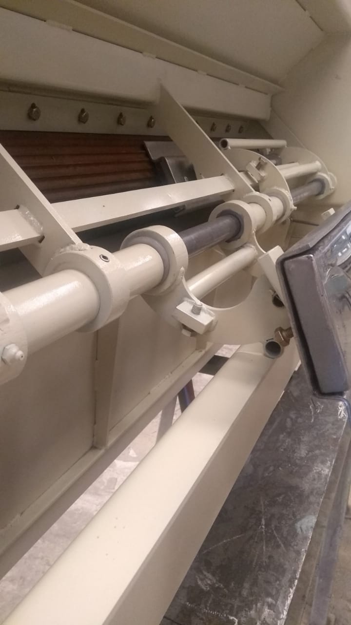 Rodillos en el interior del alimentador